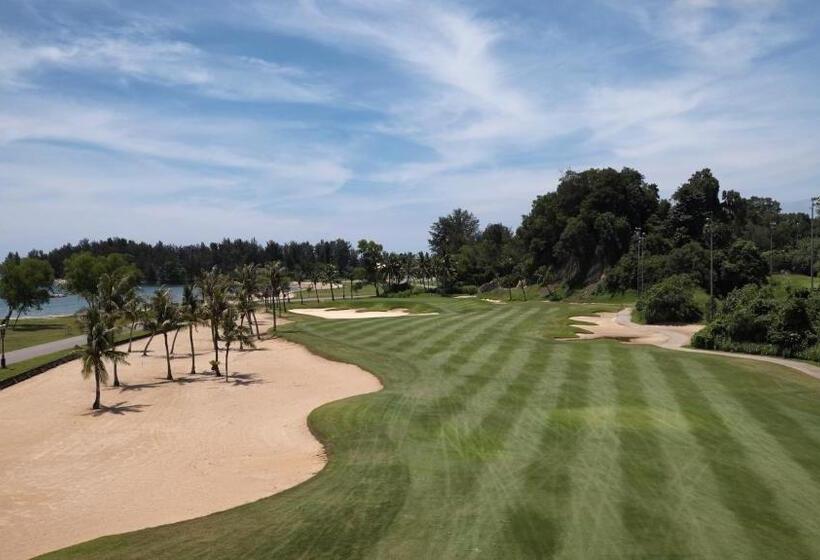 هتل The Empire Brunei