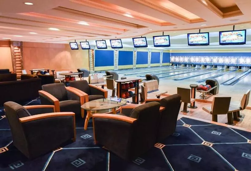 בית מלון כפרי The Empire Brunei