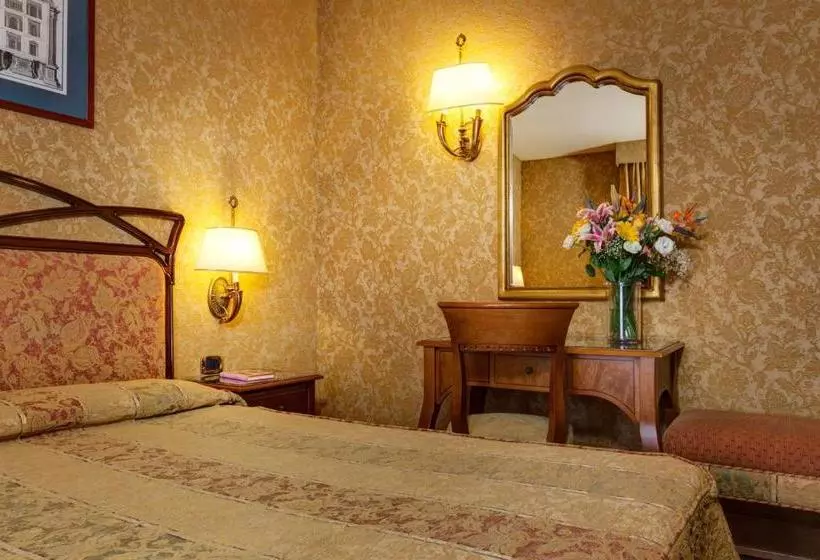 ホテル Villa Morgagni