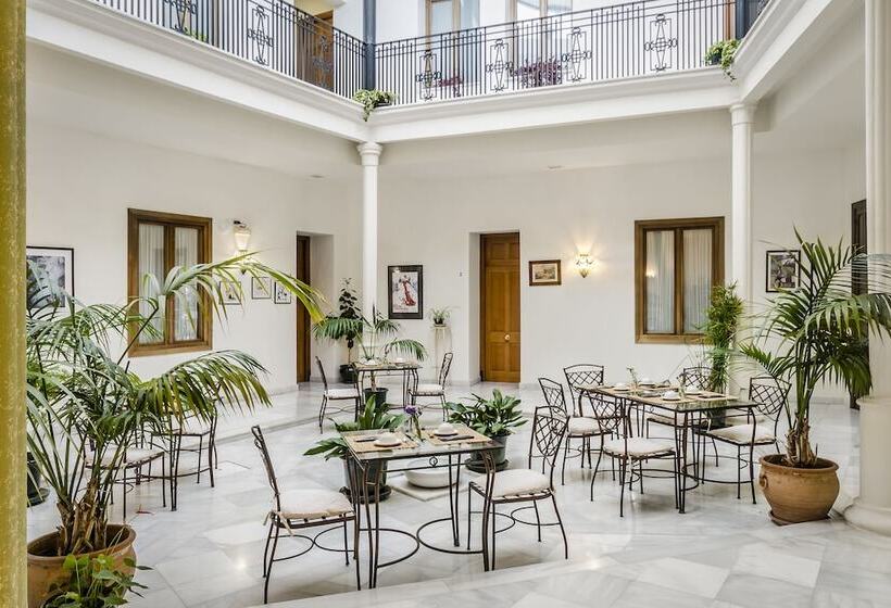 هتل Yit Casa Grande