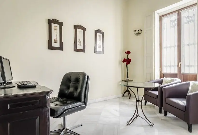 Hotelli Yit Casa Grande