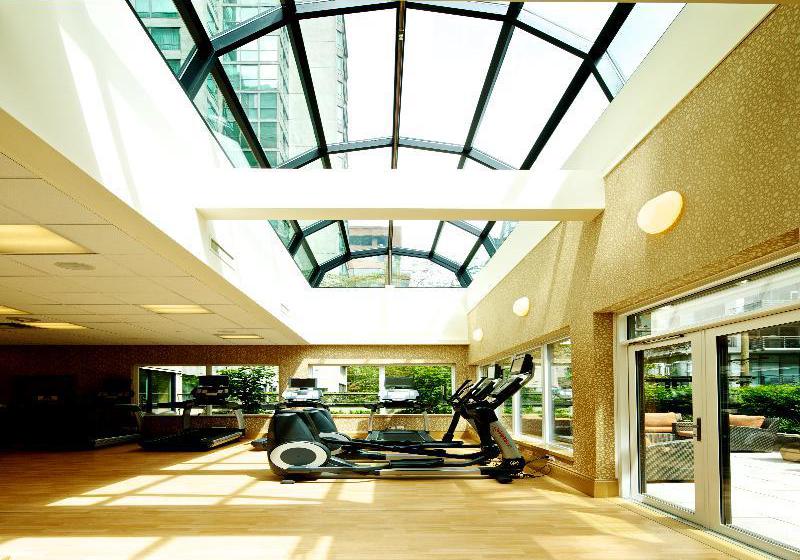 هتل Landis And Suites