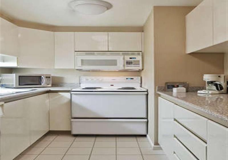 هتل Landis And Suites