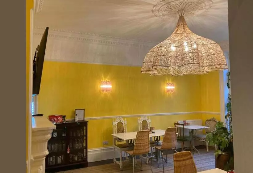 Bed and Breakfast 15 Grosvenor