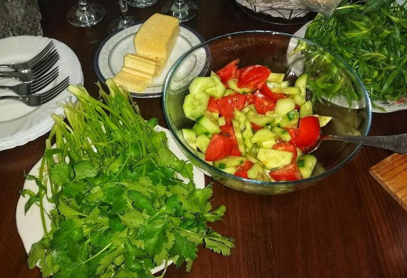 تختخواب و صبحانه Elegaya Guest House