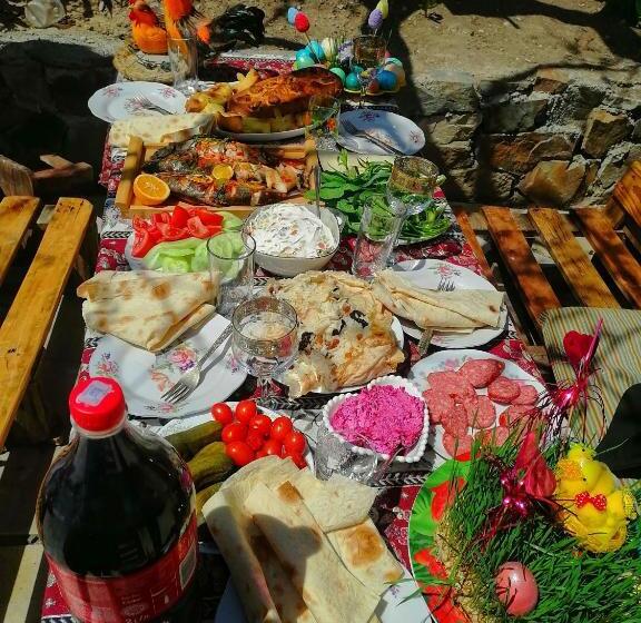 تختخواب و صبحانه Elegaya Guest House