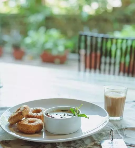 Bougainvilla Apartment