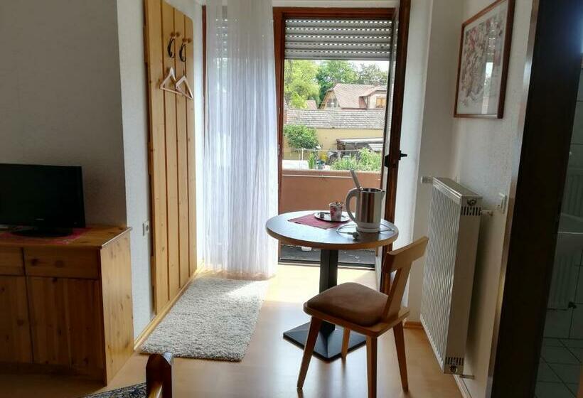 בית מלון כפרי Brauhaus Fröschl