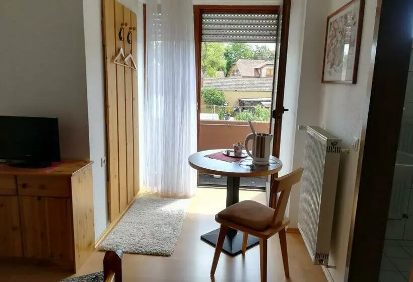 Hotelli Brauhaus Fröschl