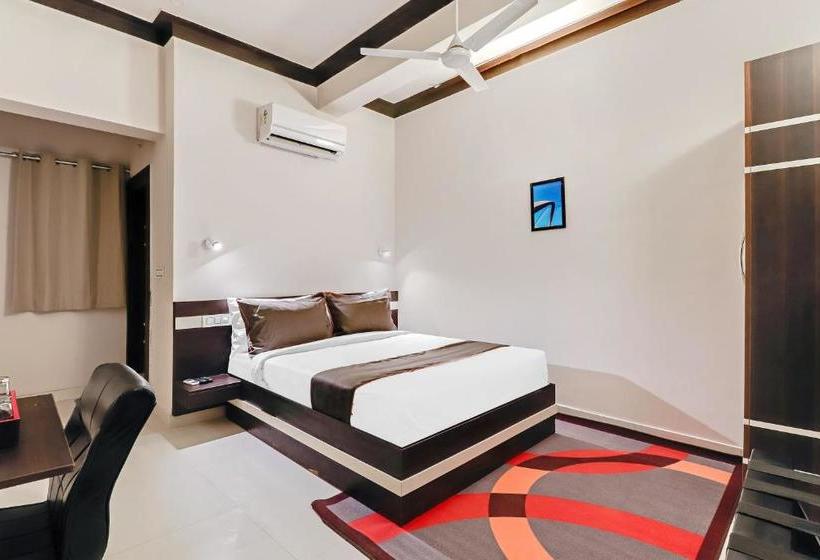 Отель Collection O 199 Tin Factory