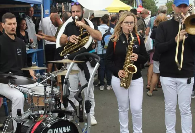 Hotelli Les Copains D Abord