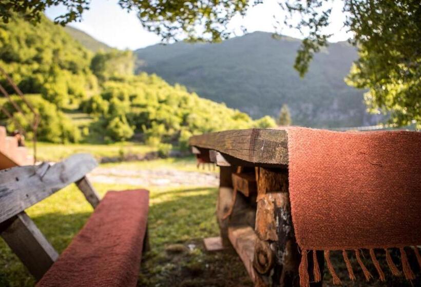 هتل Nikolin Konak