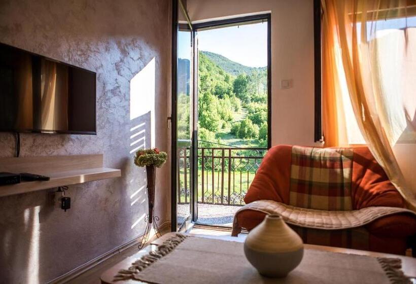 هتل Nikolin Konak