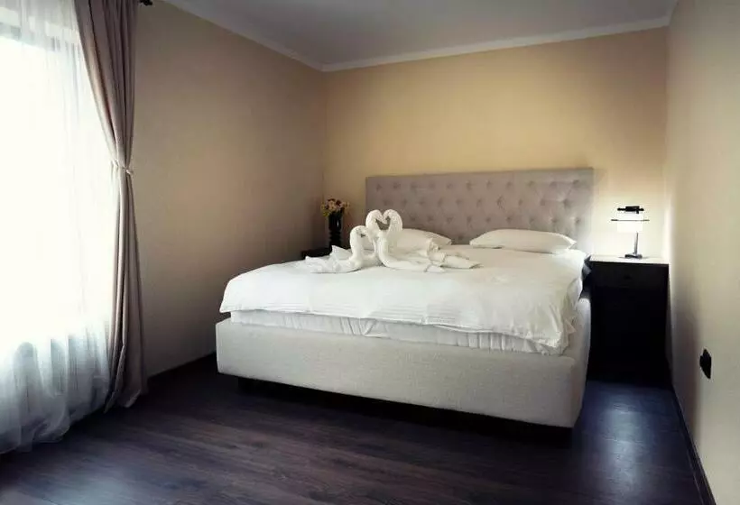 London Apartments Vaslui