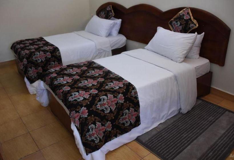 Boulevard Excelsior Motel