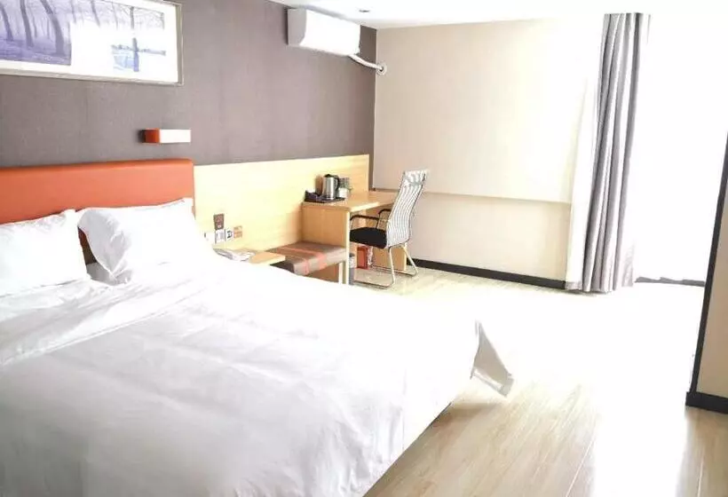 ホテル 7 Days Premium Sanya Bay Haiyue Plaza Foreign Trade Road Food Street Branch