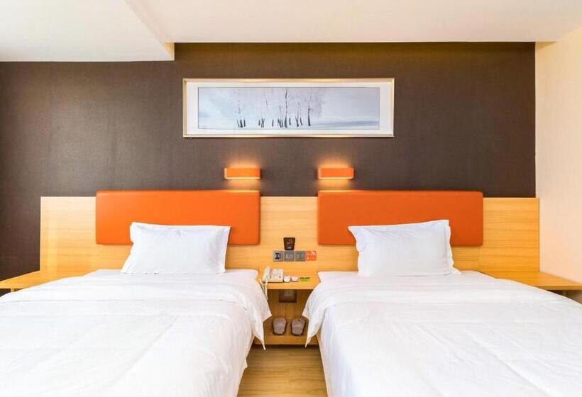 בית מלון כפרי 7 Days Premium Sanya Bay Haiyue Plaza Foreign Trade Road Food Street Branch