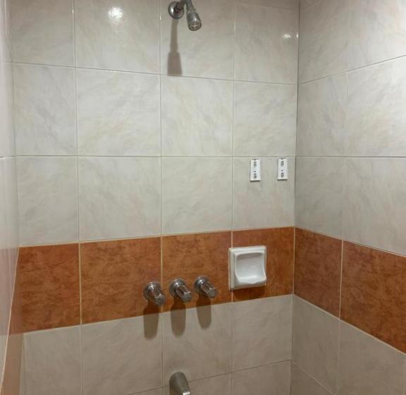 Hotel Oyo 662 Paradise Apartellemalinta