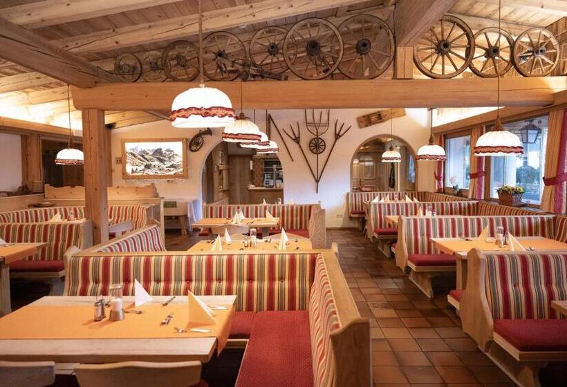 ホテル Waidachhof