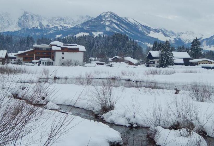 ホテル Waidachhof