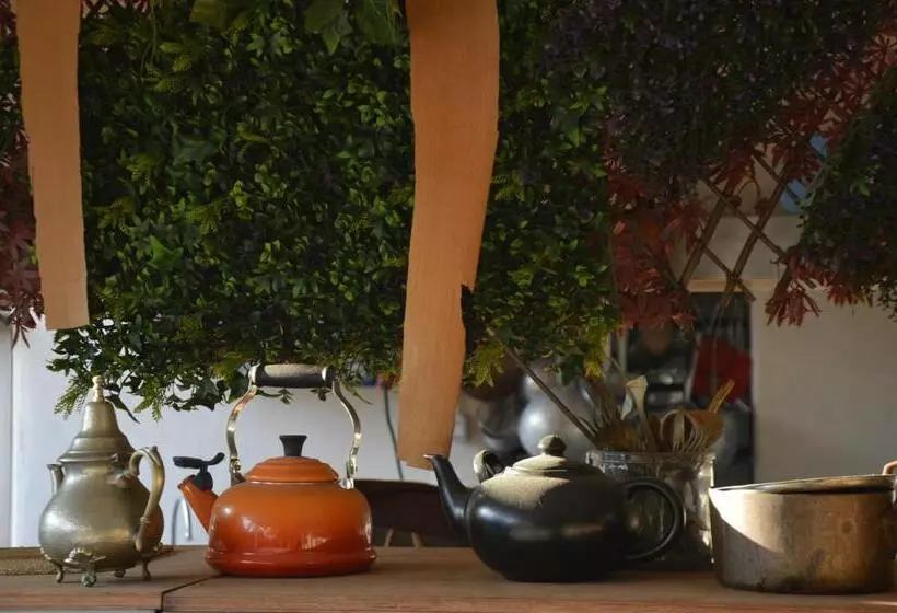 ペンション B&b Giardinidivale A 2 Chilometri Da Finale Ligure