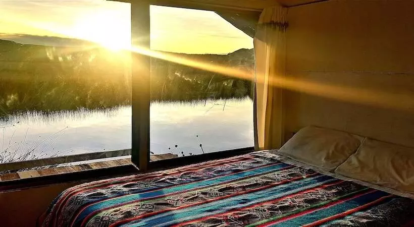 ペンション Uros Suma Jakaña Lodge