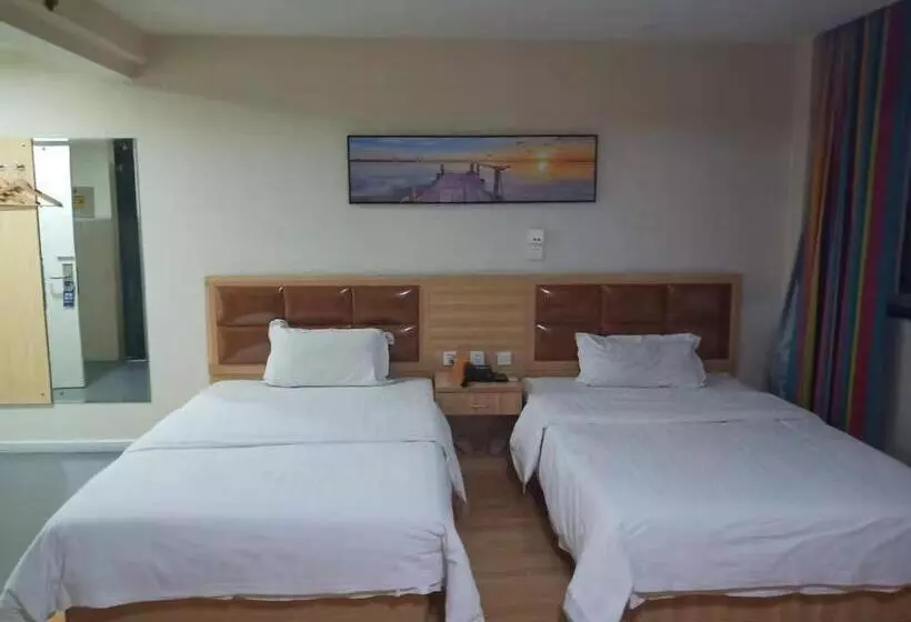 Hotelli 7days Inn Zibo Dongsi Road Shengshi Xincheng