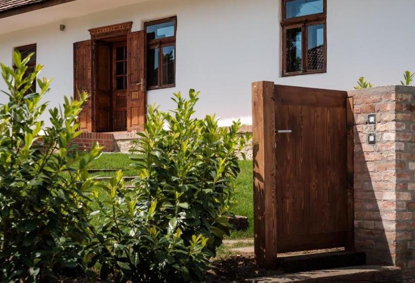 酒店 Almalomb Apartman