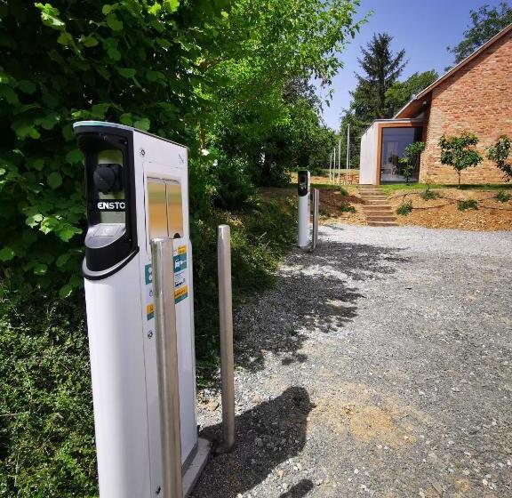 酒店 Almalomb Apartman