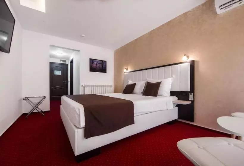 ホテル Km Zero   Vama Veche