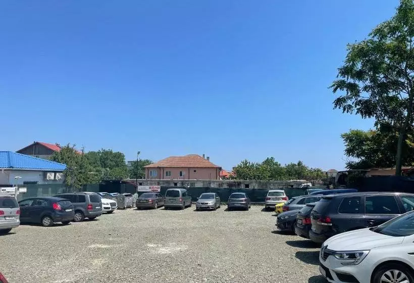 ホテル Km Zero   Vama Veche