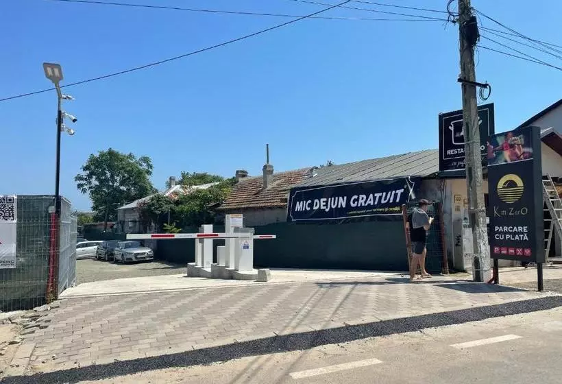 ホテル Km Zero   Vama Veche