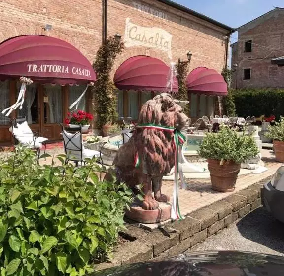 ホテル Ristorante Casalta