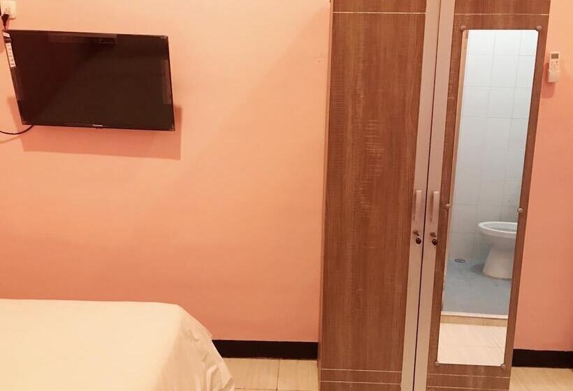 호텔 Roomz Budget Residence