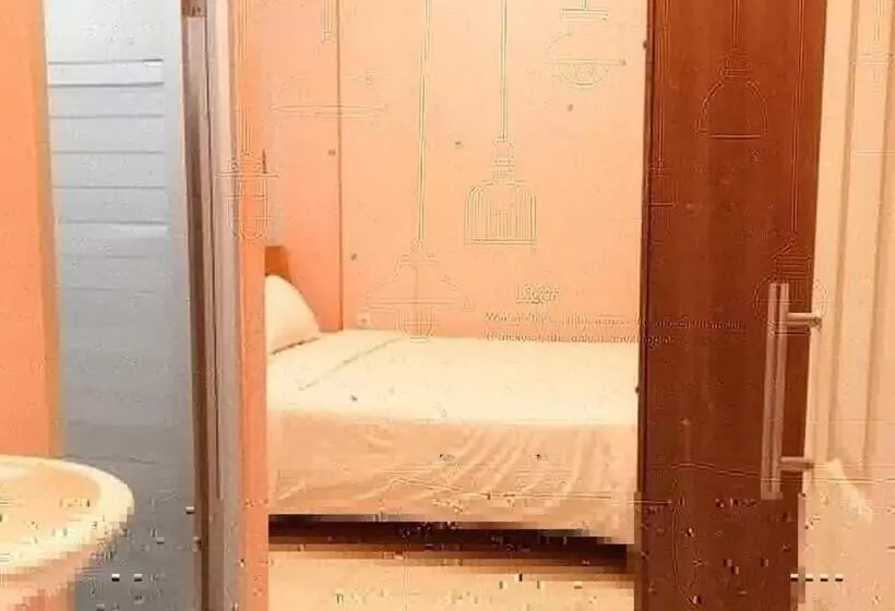 Hotel Roomz Budget Residence