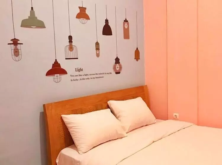 Hotel Roomz Budget Residence