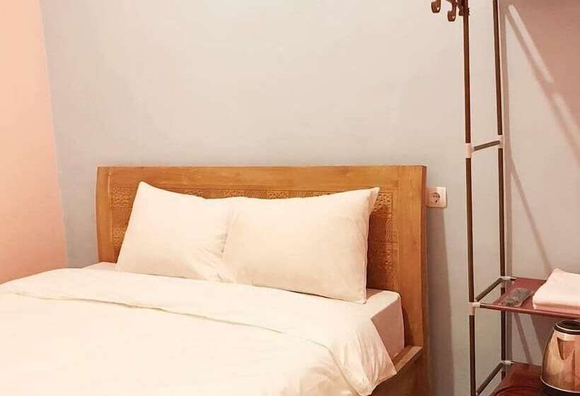 호텔 Roomz Budget Residence