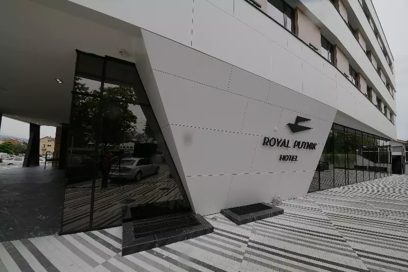 هتل Royal Putnik