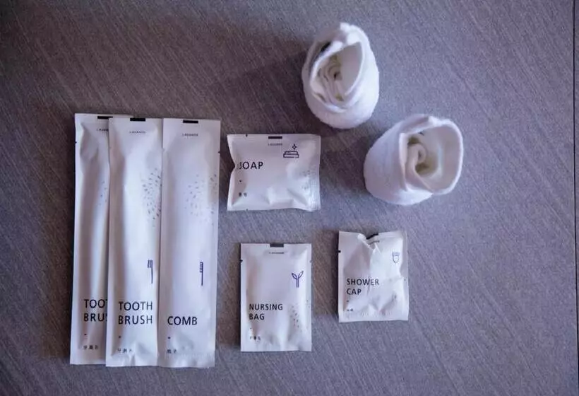 Lavande Hotel Korla City Government Swan Lake