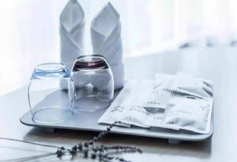 Lavande Hotel Korla City Government Swan Lake