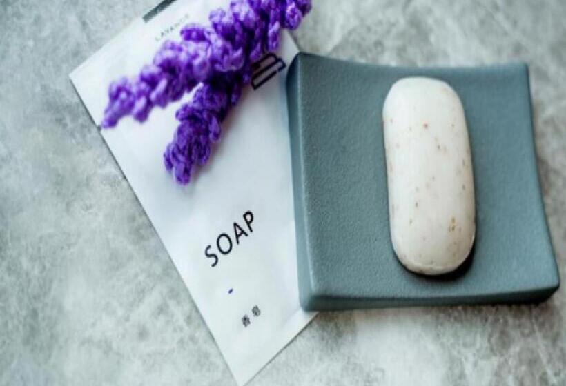 Lavande Hotel Korla City Government Swan Lake