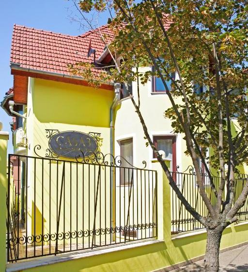 پانسیون Casa 3 Guesthouse