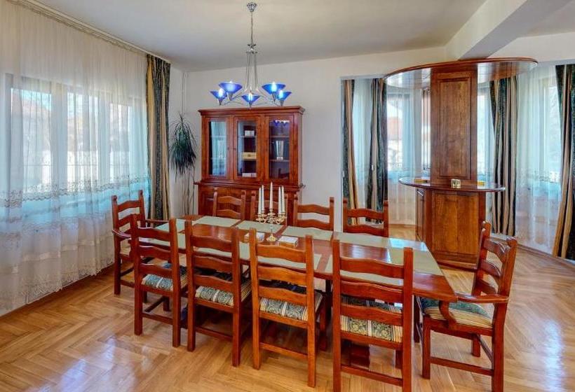 پانسیون Casa 3 Guesthouse