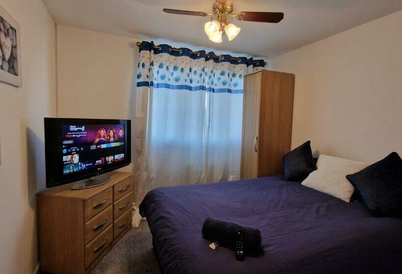 پانسیون Shergold House