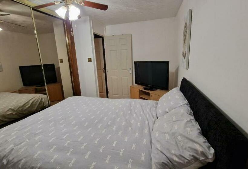 پانسیون Shergold House