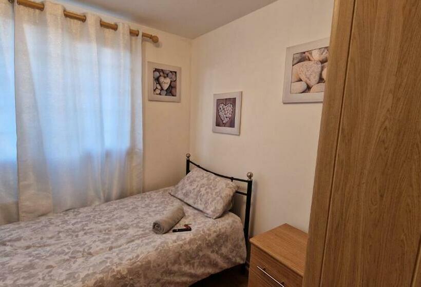 پانسیون Shergold House