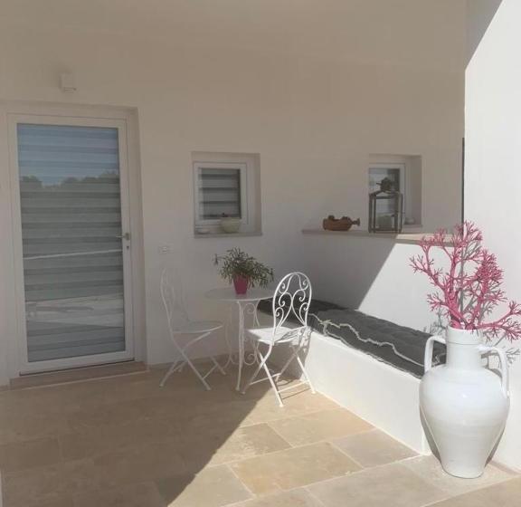 ベッドアンドブレックファースト Feudi Mandolivo