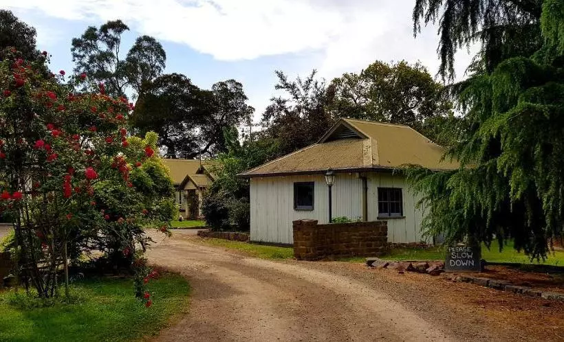 تختخواب و صبحانه Olinda Yarra Cottage