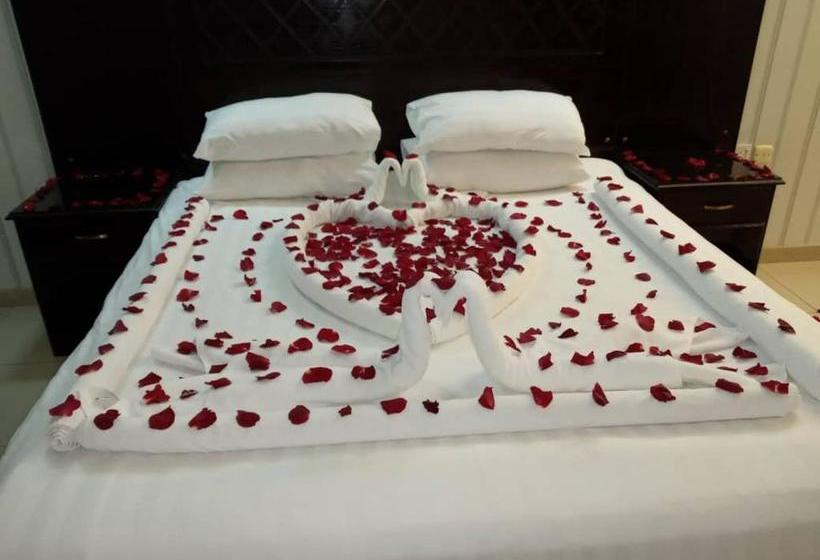 Durrat Al Motamizon Furnished Apartment 3