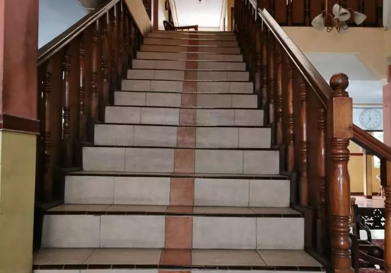 Hotel Al Hakim Syariah Redpartner